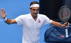 Федерер вылетел с Australian Open, проиграв Циципасу