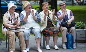 Власти разъяснили порядок увеличения пенсий самым бедным пенсионерам