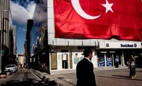Турецкая «дочка» Сбербанка подешевела более чем на $400 млн