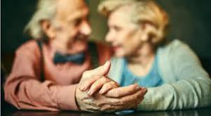 Снижение смертности среди долгожителей объяснили статистическими ошибками