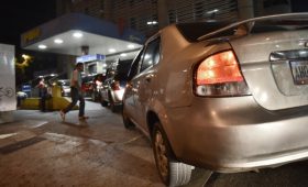 Bloomberg узнал о помощи России в решении бензинового кризиса в Венесуэле