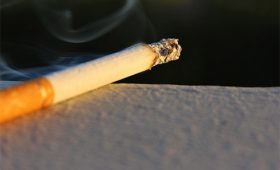 Курение онкобольных ухудшает прогноз на выздоровление