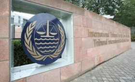 Киев подает в Морской трибунал материалы против РФ